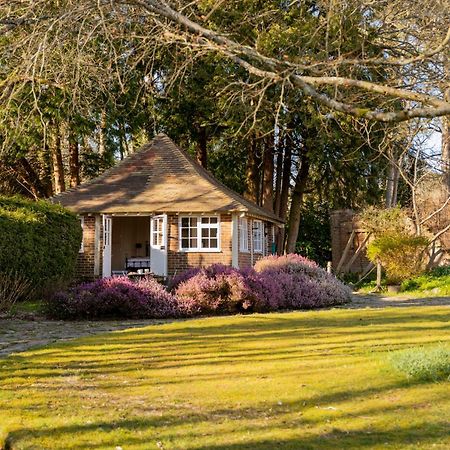 Old Mill Lodge By Huluki Sussex Stays Hurstpierpoint Exteriér fotografie
