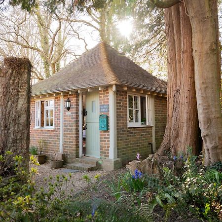 Old Mill Lodge By Huluki Sussex Stays Hurstpierpoint Exteriér fotografie
