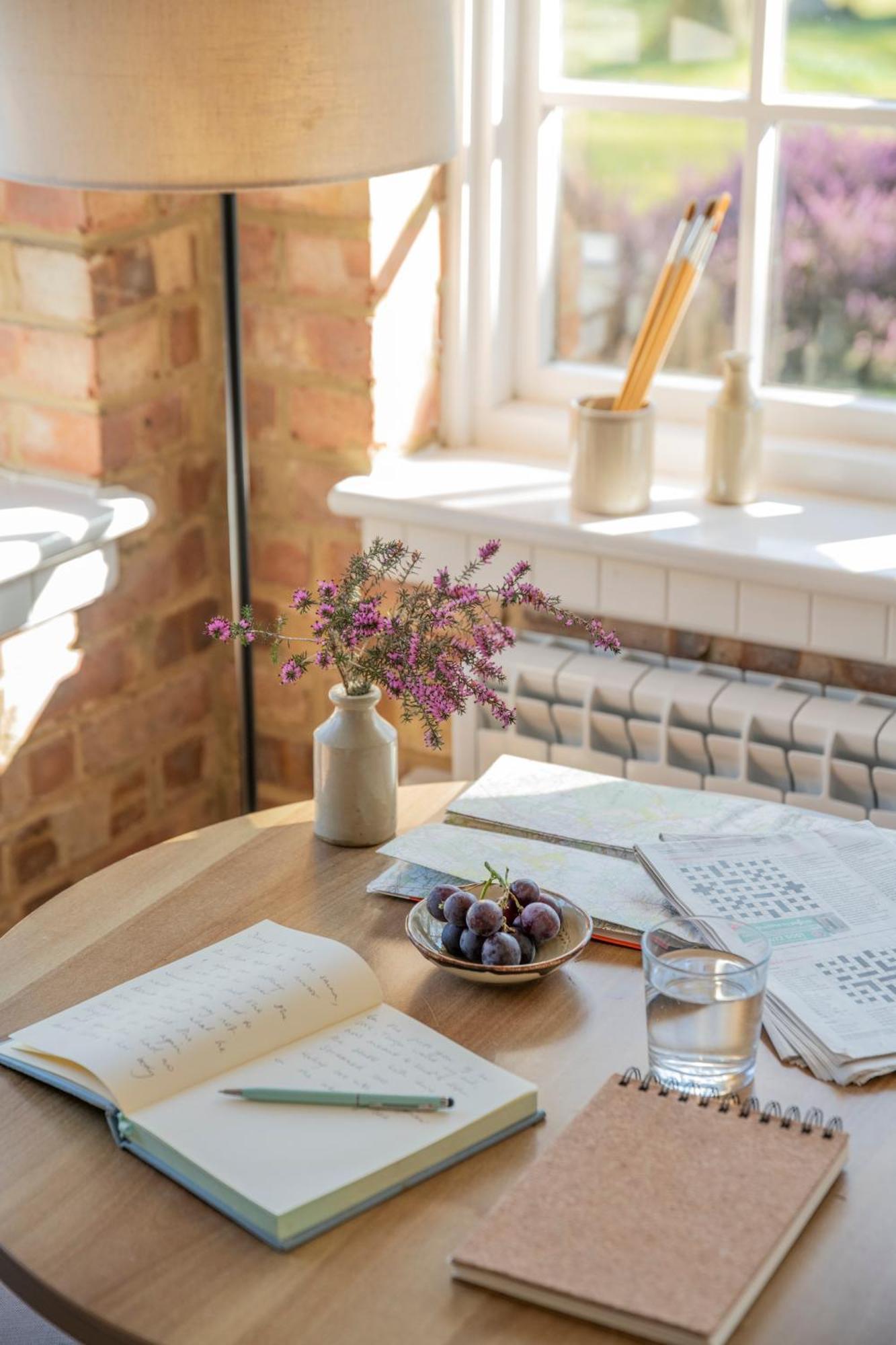 Old Mill Lodge By Huluki Sussex Stays Hurstpierpoint Exteriér fotografie