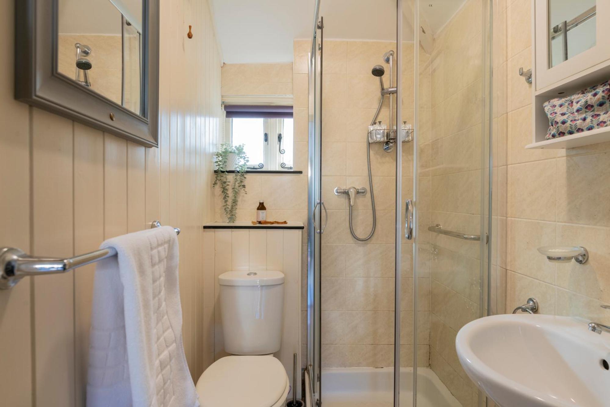 Old Mill Lodge By Huluki Sussex Stays Hurstpierpoint Exteriér fotografie